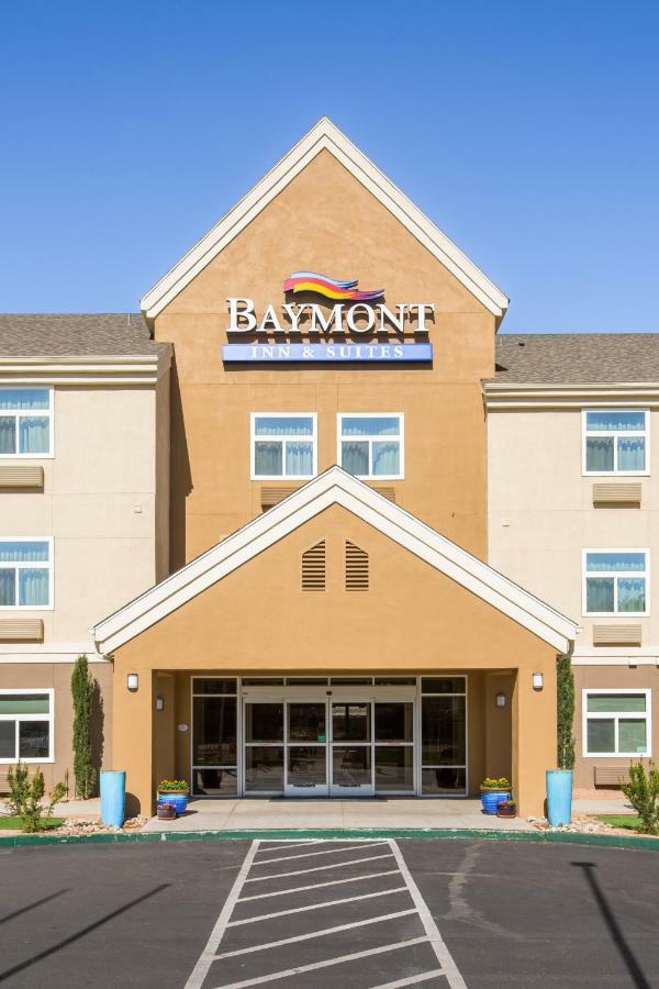 Готель Baymont By Wyndham Albuquerque Airport Екстер'єр фото